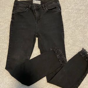 FREE PEOPLE cropped jeans with fringe detail